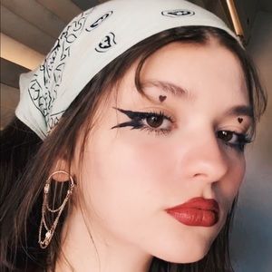 Meet your Posher, Brynn